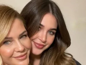 Emine Ün kızıyla davette! Annesinin kopyası