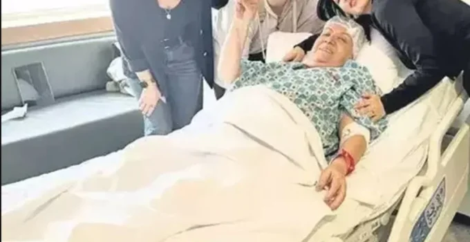 Özcan Deniz annesi Kadriye Deniz için para yağdırdı! Kardeşleri açıklama yaptı