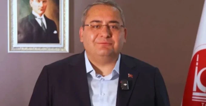 Keçiören Belediye Başkanı Mesut Özarslan, CHP’den istifa ettiğini açıkladı