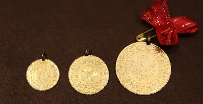 ABD’nin ılımlı enflasyon verileri altın fiyatlarını düşürdü