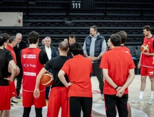 A Milli Erkek Basketbol Takımı, Sırbistan maçının hazırlıklarına devam etti
