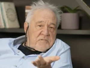 İlber Ortaylı, Fatih Camii Haziresi’nde toprağa verilecek