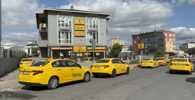Taksilerde zorunluluk başladı: Fiş almadan inmenin cezası var