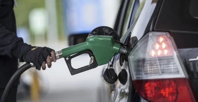 Motorine zam kapıda: Litre fiyatı 75 liraya dayanacak