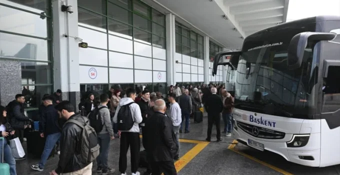 Bayram tatili öncesi otogarlar dolup taştı: Ek kapasite sağlandı